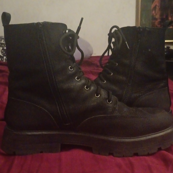 Black Lucky Brand Women's Aribelly Lug Boot - Picture 3 of 4